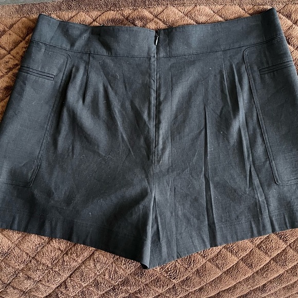 NWT Theory Shorts Black Eco Crunch Wash - Size 10 - Picture 3 of 8